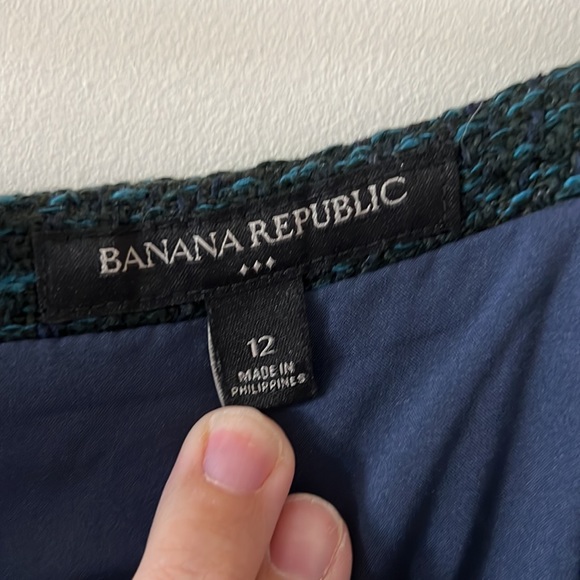 Banana Republic Skirt Suit - Picture 5 of 7